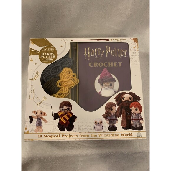 Harry Potter Crochet Kit 76 pg Instruction Book 14 Wizarding World Projects - Picture 1 of 2